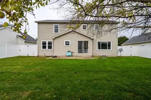 2961 Three Eagles St, Normal, IL 61761 - Photo 6