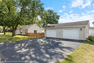 126 E Kerr Street, Sycamore, IL 60178 - Photo 2