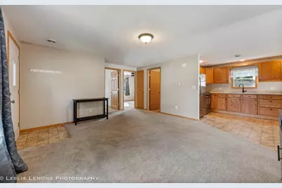 126 E Kerr Street, Sycamore, IL 60178 - Photo 8