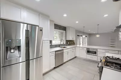 12 S Waterman Avenue, Arlington Heights, IL 60004 - Photo 2