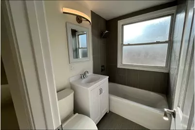 113 E 37th Place, Chicago, IL 60653 - Photo 4