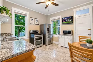3657 N Hermitage Ave, Chicago, IL 60613 - Photo 10