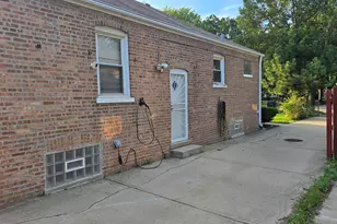 731 W 129th Pl, Chicago, IL 60628 - Photo 2