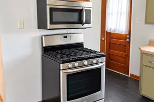 12127 Artesian Ave, Blue Island, IL 60406 - Photo 8