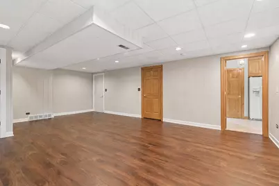 7202 Gold Grove Place, Darien, IL 60561 - Photo 20