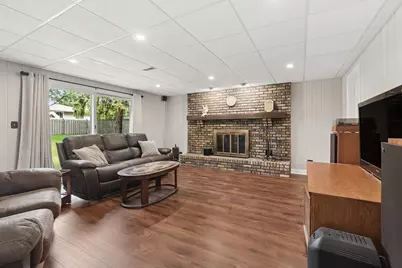 7202 Gold Grove Place, Darien, IL 60561 - Photo 16