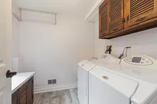 7202 Gold Grove Pl, Darien, IL 60561 - Photo 18