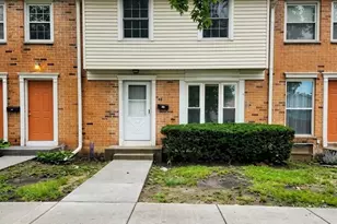 3152 Medford Ct, Streamwood, IL 60107 - Photo 1