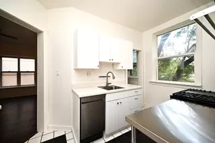 959 E 61st St, Chicago, IL 60637 - Photo 10