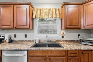 2201 Clover Ln, Champaign, IL 61821 - Photo 12