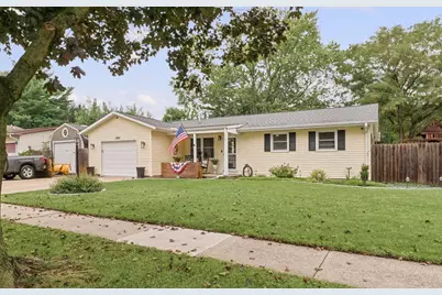 2201 Clover Lane, Champaign, IL 61821 - Photo 2