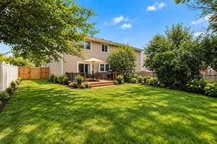 1713 Fulton Ln, Hanover Park, IL 60133 - Photo 2