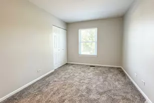 800 Stanford Ln, Carol Stream, IL 60188 - Photo 10
