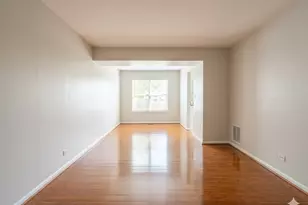 800 Stanford Ln, Carol Stream, IL 60188 - Photo 6