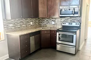 1429 N Fairfield Ave, Chicago, IL 60622 - Photo 2