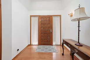 254 Wood Glen Ln, Oak Brook, IL 60523 - Photo 20
