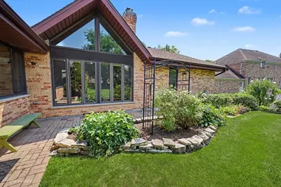 254 Wood Glen Lane, Oak Brook, IL 60523 - Photo 30