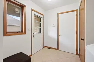 254 Wood Glen Ln, Oak Brook, IL 60523 - Photo 24