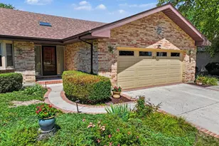 254 Wood Glen Ln, Oak Brook, IL 60523 - Photo 54