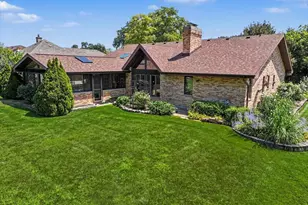 254 Wood Glen Ln, Oak Brook, IL 60523 - Photo 50