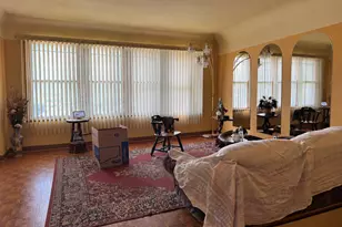 6240 S Francisco Ave, Chicago, IL 60629 - Photo 16