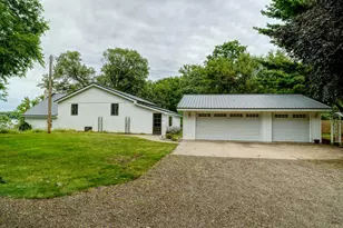 3272 Tammy Ln, Thomson, IL 61285 - Photo 2