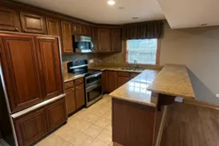 9S711 Brookbank Rd, Willowbrook, IL 60527 - Photo 16