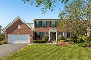 35 Oakview Ct, South Elgin, IL 60177 - Photo 1