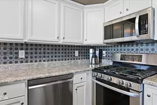 1147 Alexandria Dr, Sycamore, IL 60178 - Photo 6
