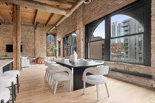368 W Huron St, Chicago, IL 60654 - Photo 14