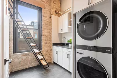 368 W Huron Street #4S, Chicago, IL 60654 - Photo 32