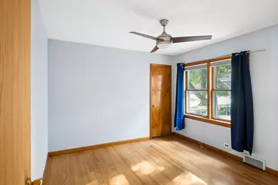 4838 W 97th Place, Oak Lawn, IL 60453 - Photo 6