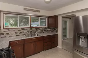 533 N Florence St, Geneseo, IL 61254 - Photo 10