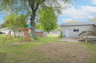 533 N Florence St, Geneseo, IL 61254 - Photo 18