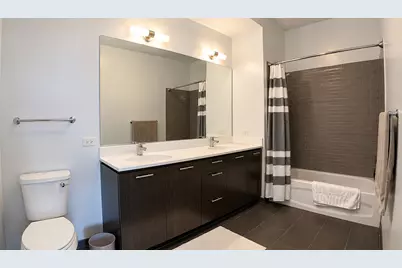 637 N Wells Street #3714, Chicago, IL 60654 - Photo 12