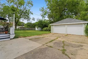 1104 W Washington St, Champaign, IL 61821 - Photo 36
