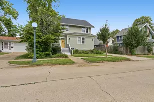 1104 W Washington St, Champaign, IL 61821 - Photo 14
