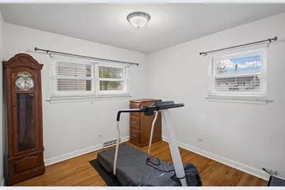 274 N Highview Avenue, Elmhurst, IL 60126 - Photo 12