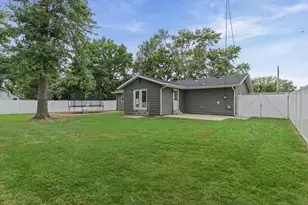 742 N Reel Ave, Salem, IL 62881 - Photo 6