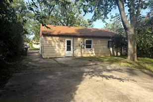 16775 Artesian Ave, Hazel Crest, IL 60429 - Photo 10
