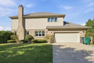 8524 Golfview Dr, Orland Park, IL 60462 - Photo 40