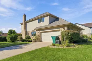 8524 Golfview Dr, Orland Park, IL 60462 - Photo 34