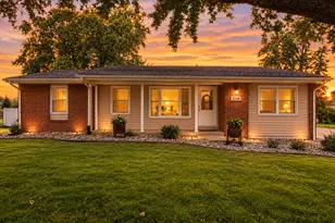2636 N Osage Dr, Bourbonnais, IL 60914 - Photo 2