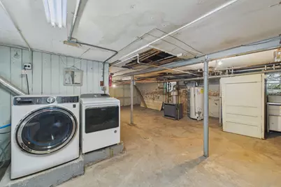6554 N Campbell Avenue, Chicago, IL 60645 - Photo 30