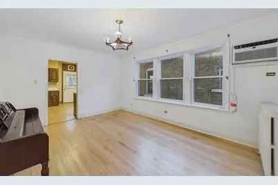 6554 N Campbell Avenue, Chicago, IL 60645 - Photo 22