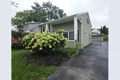 618 W Comstock Avenue, Elmhurst, IL 60126 - Photo 2