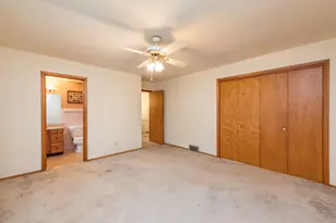 719 Hillside Ave, Antioch, IL 60002 - Photo 30