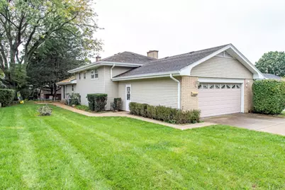 719 Hillside Avenue, Antioch, IL 60002 - Photo 2