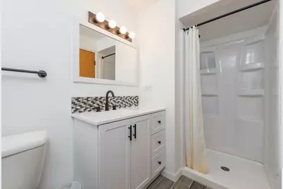 719 Hillside Avenue, Antioch, IL 60002 - Photo 22