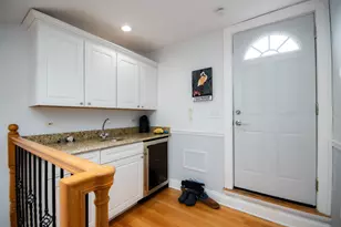 3504 N Fremont St, Chicago, IL 60657 - Photo 18